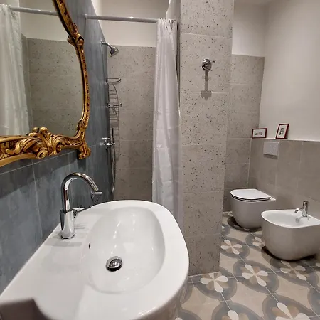 Della Dama Vicino Appartement *