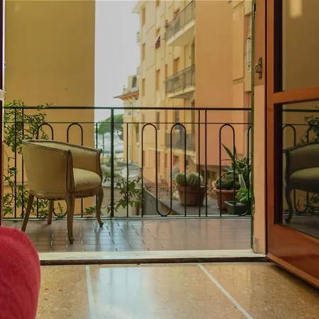 Della Dama Vicino דירה